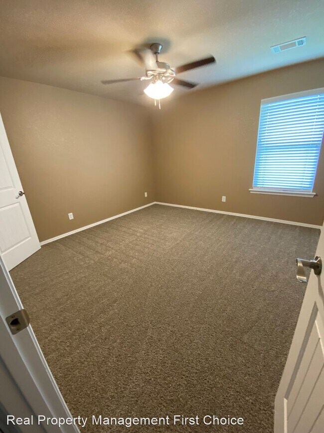 Building Photo - 3 br, 2 bath House - 713 Black Creek Lane