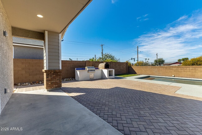 Building Photo - 11410 N 50th Ln