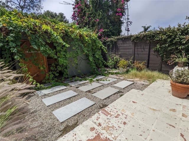 Building Photo - 1113 Amoroso Pl