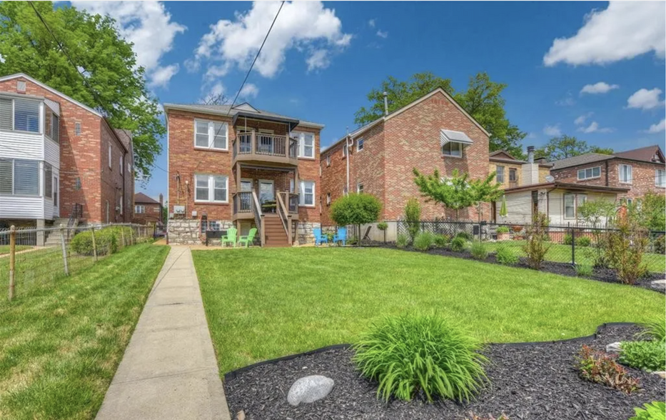 Building Photo - 6216 Loran Ave