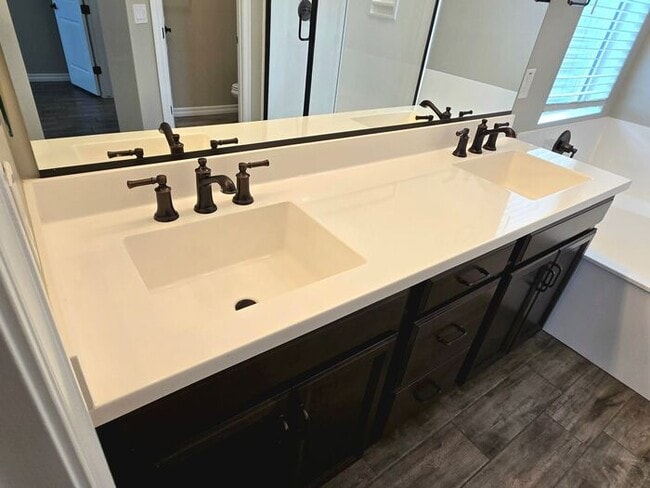 Building Photo - $300 MOVE-IN DISCOUNT - 3-BEDROOM WITH COMMUNITY POOL