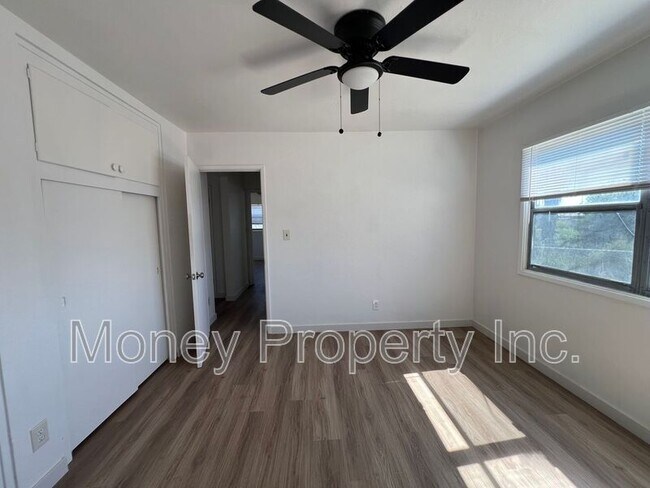 Building Photo - 5363 Bonita Dr
