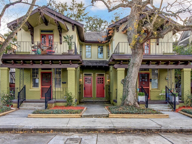 Primary Photo - 2116 Herschel St