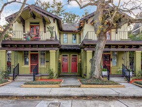 Building Photo - 2116 Herschel St