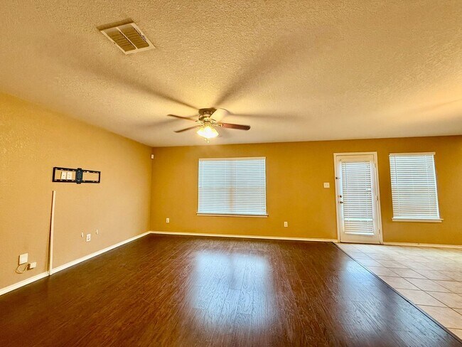 Building Photo - 10843 Canter Spur