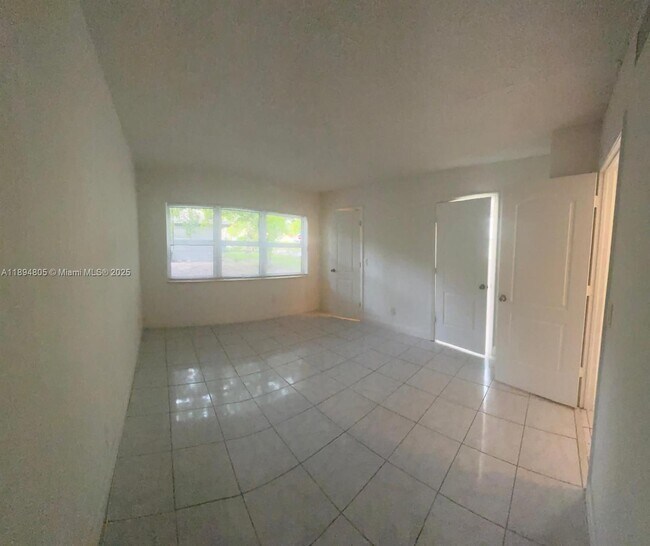 Building Photo - 11501 NW 44th St