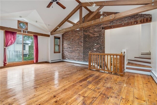 Building Photo - 239 Bradley St