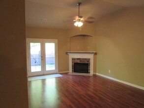 Building Photo - 505 Scenic Dr