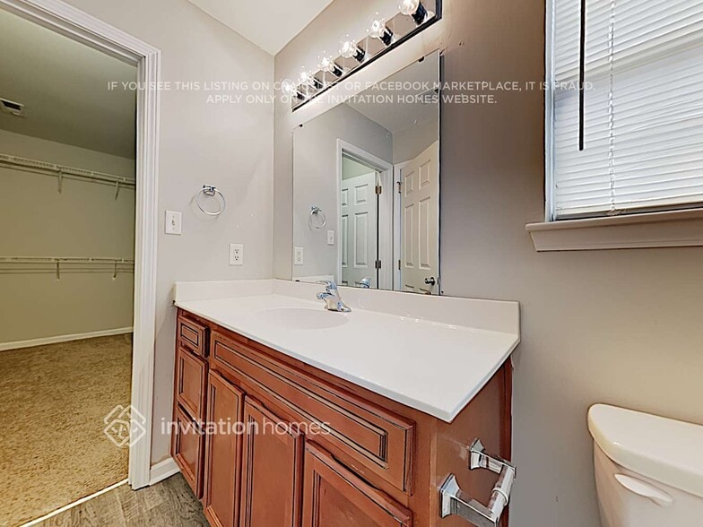 Building Photo - 101 Sweetbriar Ct