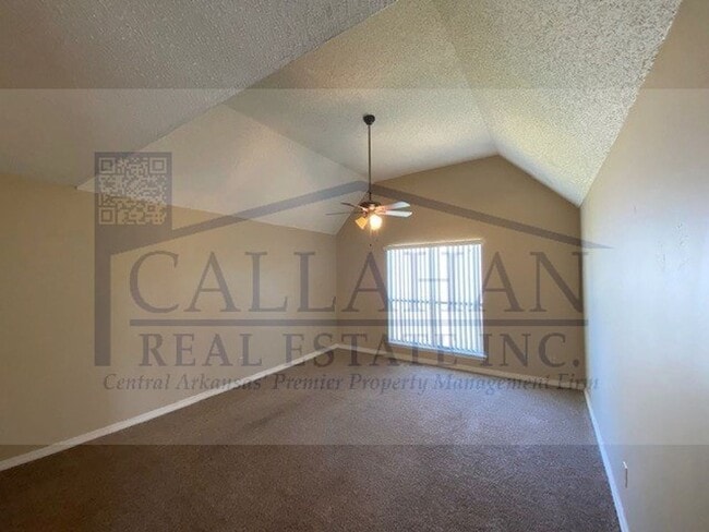 Building Photo - 111 Almond Cove