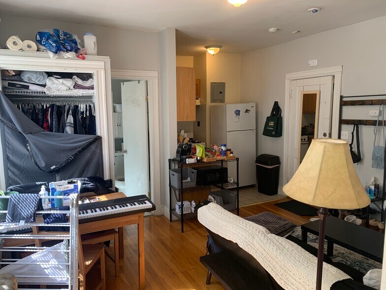 Building Photo - 1629 Commonwealth Ave