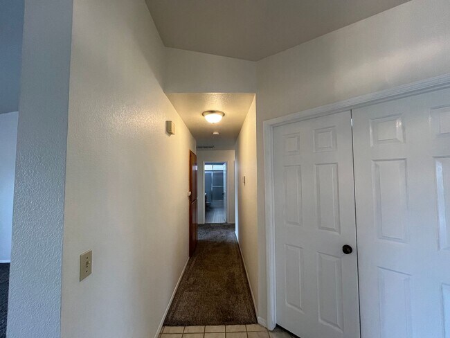 Building Photo - **PENDING**