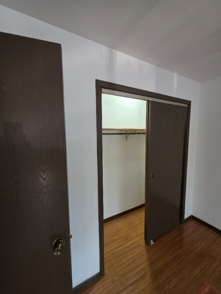 Building Photo - 1525 Norway Ln