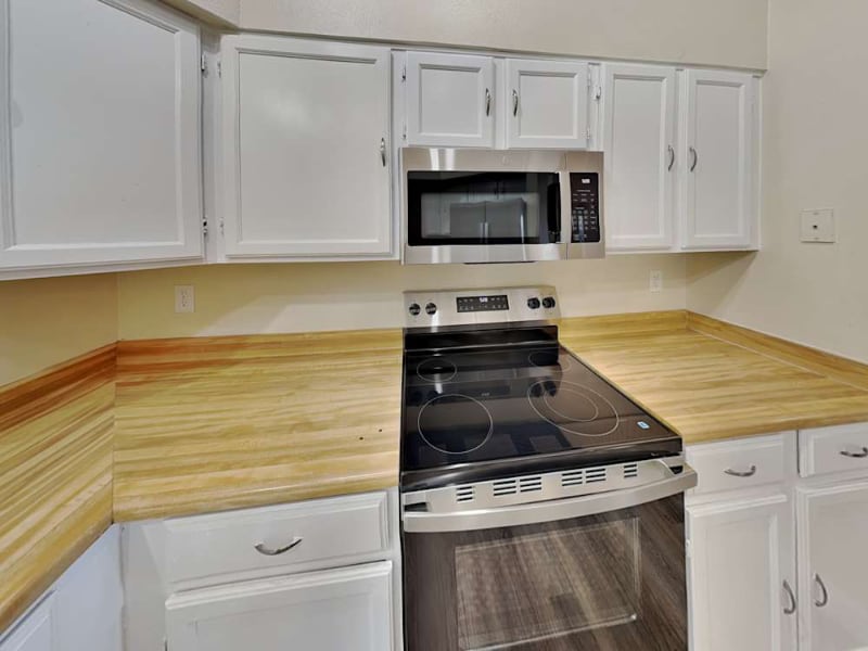 Building Photo - 7736 Halleys Dr