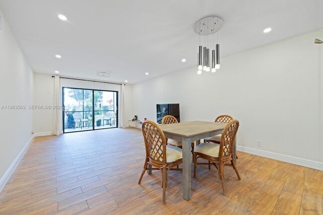 Building Photo - 200 Gate Rd