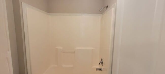 Building Photo - COMING SOON: Renovated 3BR 2BA Home w/ 2-Car Garage • Open-Concept Kitchen in Griffin