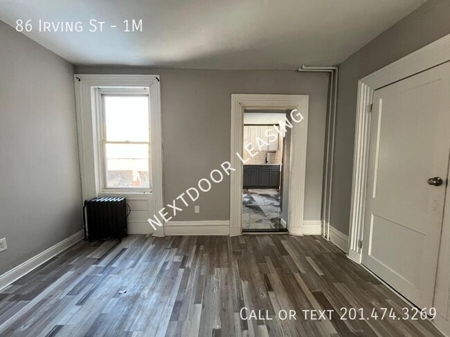 Building Photo - 86 Irving St