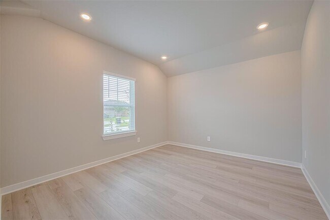 Building Photo - 6306 Brahman Ct