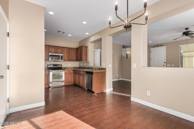 Building Photo - 1705 E Joseph Way