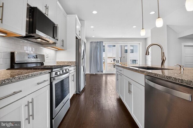 Building Photo - 5138 Longstone Way