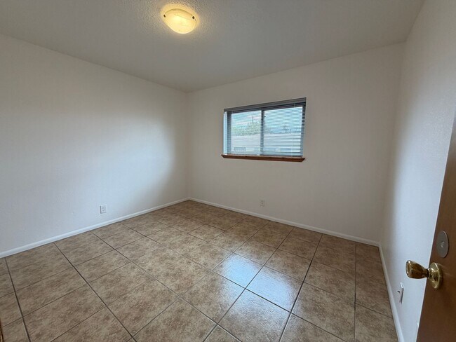 Building Photo - 1307 Rufina Ln