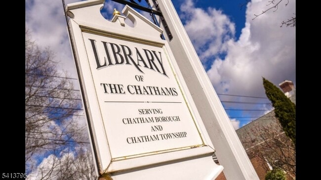 Building Photo - 500 Main St