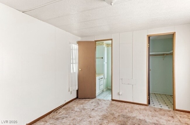 Building Photo - 1240 S Comstock Cir