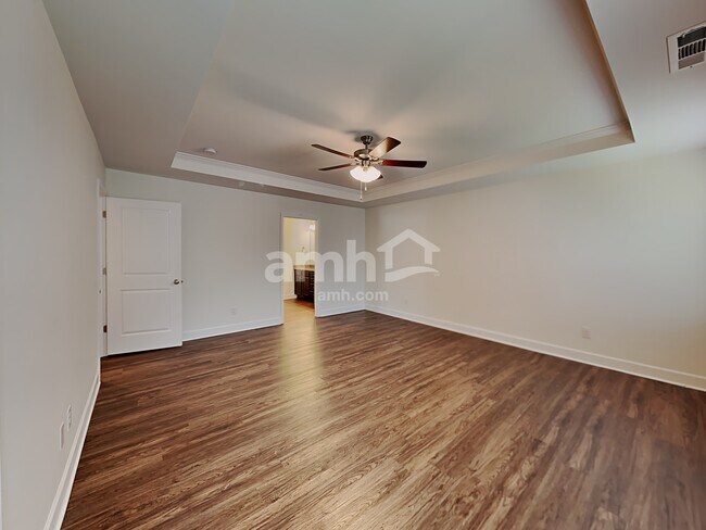 Building Photo - 460 Bluewater Dr