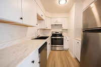 Building Photo - Quitman Grove Apartments