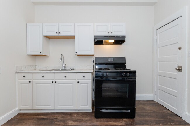 Building Photo - 29 Palmer St