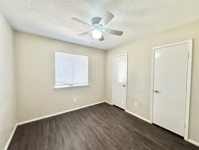 Building Photo - 21706 Nickerton Ln