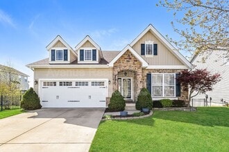 Building Photo - 730 Sunset Ln