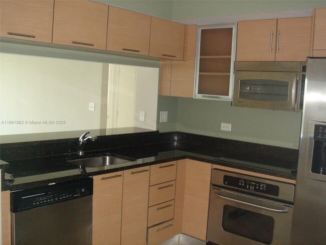 Primary Photo - 31 SE 5th St