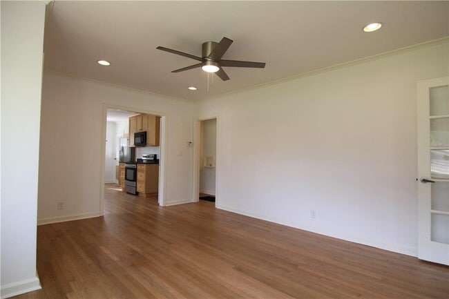 Building Photo - 1482 Dresden Dr NE