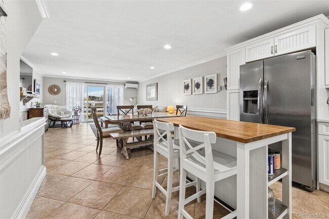 Building Photo - 3013 Mitchell Rd