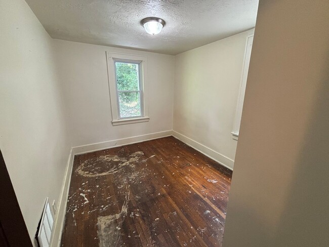 Building Photo - Summer's Last Chance Event – Our Biggest Summer Offer! Lease-to-Own Opportunity (This is NOT a Ty...