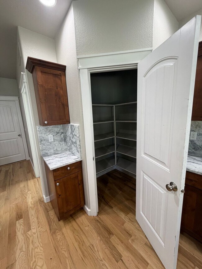 Building Photo - Jayden Village Sub: 4 Bedroom 2 Bath with Community Pool Ten Mile and Ustick