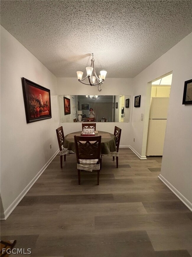 Building Photo - 9570 Green Cypress Ln