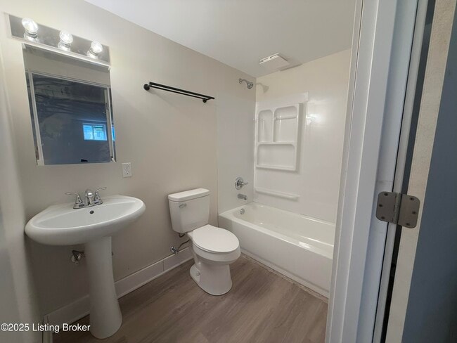 Building Photo - 730 Hazel St