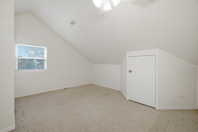Building Photo - 114 N Lancaster St