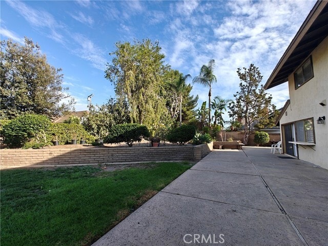 Building Photo - 9652 Brynmar Dr