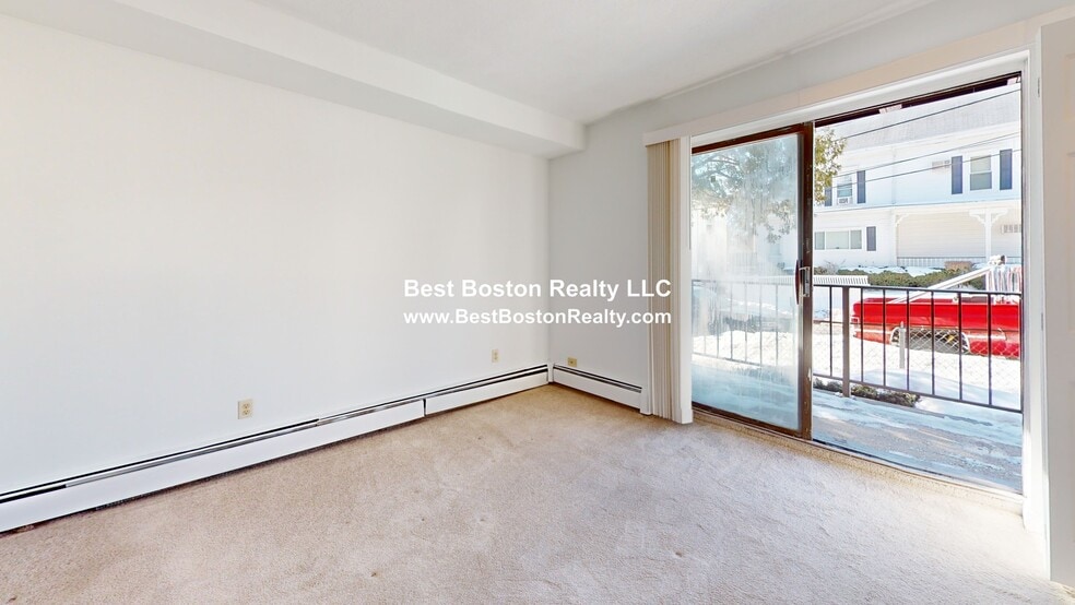 Building Photo - 43 Eleanor St