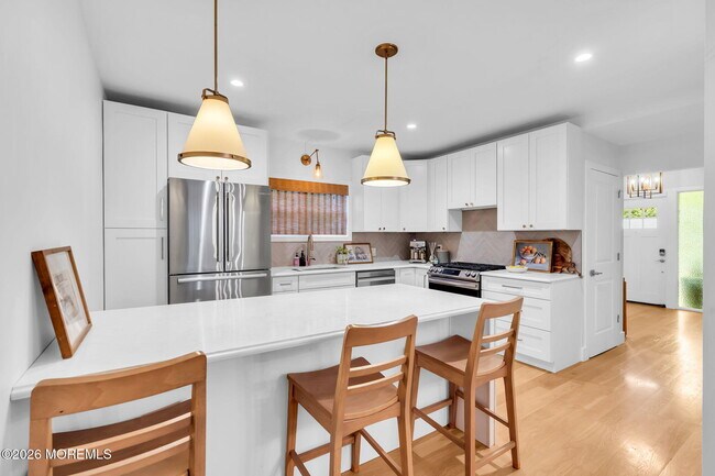 Building Photo - 38 Brinckerhoff Ave