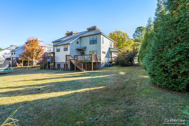 Building Photo - 2 Bedroom Duplex in East Fayetteville