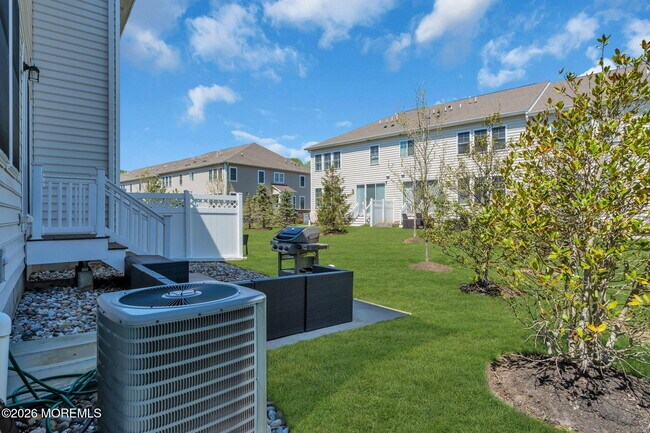 Building Photo - 2 Malcolm Way