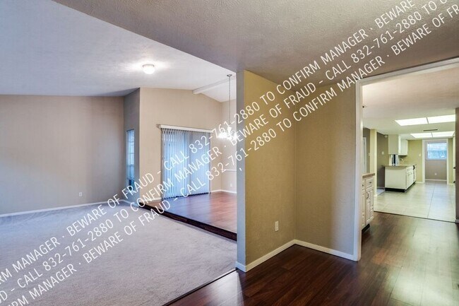 Building Photo - 3121 Fieldview Dr