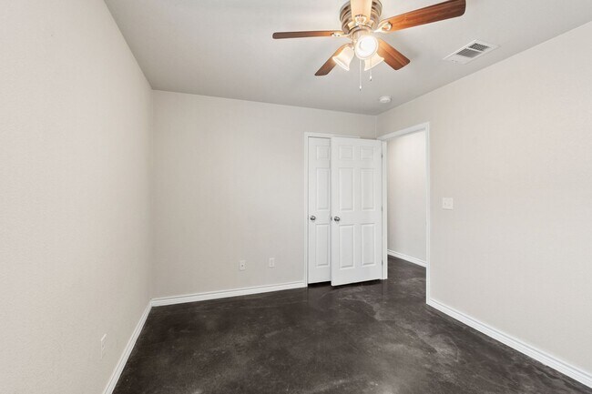 Building Photo - HH917 Ramblewood