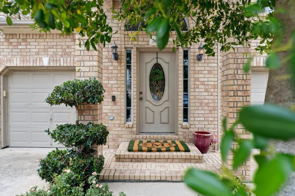 Building Photo - 7606 N Linpar Ct