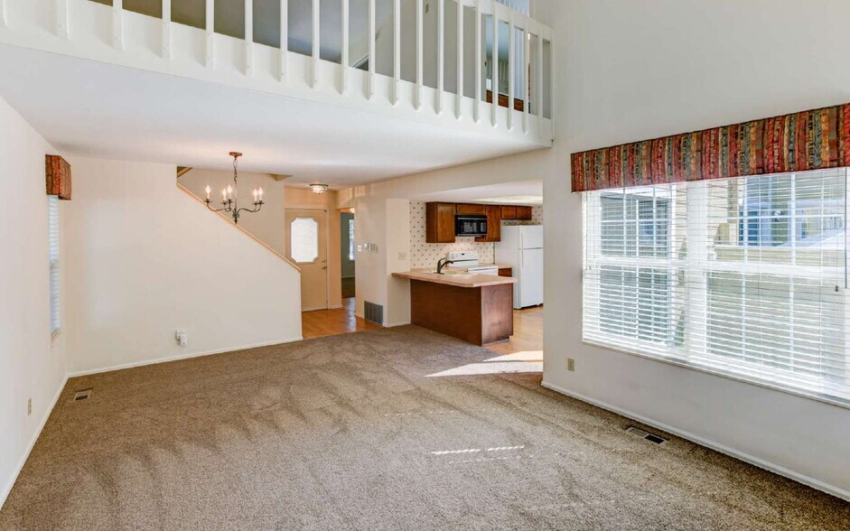 Building Photo - Prime Location Near Fort Carson – Townhome...
