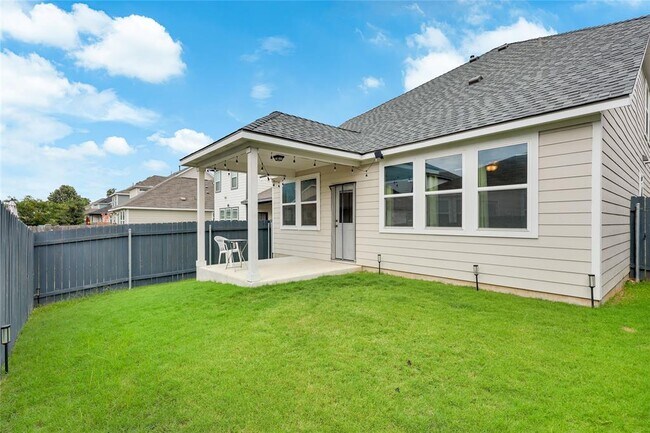 Building Photo - 5403 Dimesky Ln